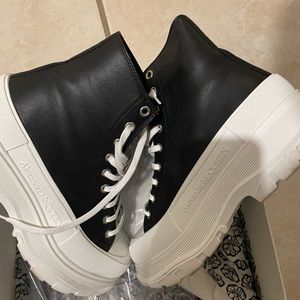 Alexander McQueen!!!